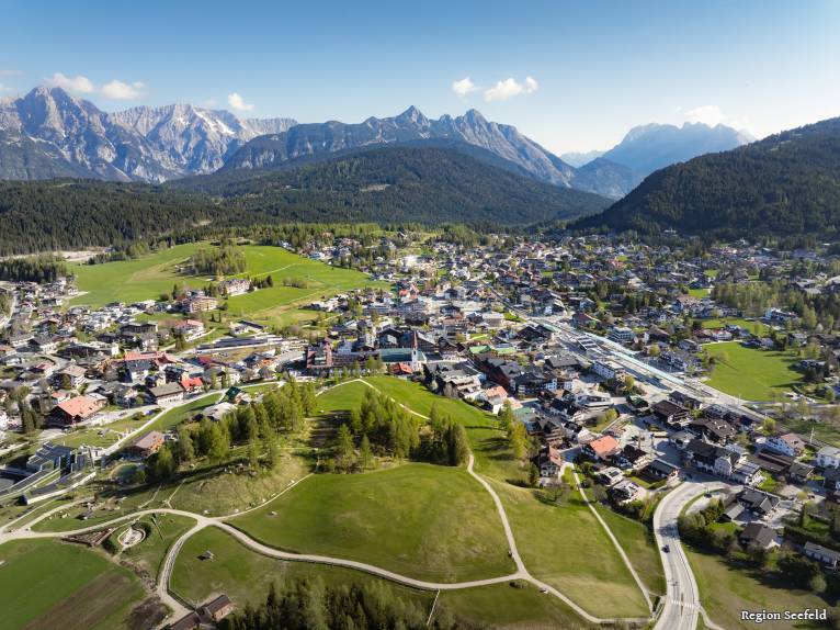 Drohnenaufnahme Seefeld im Frühling